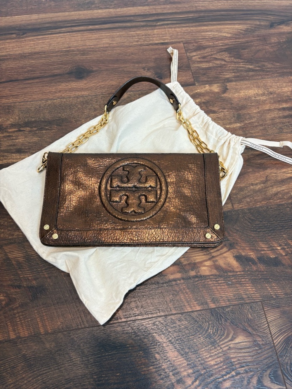 Tory Burch Bombe Reva Clutch in Chocolate Metallic Convertible Bag